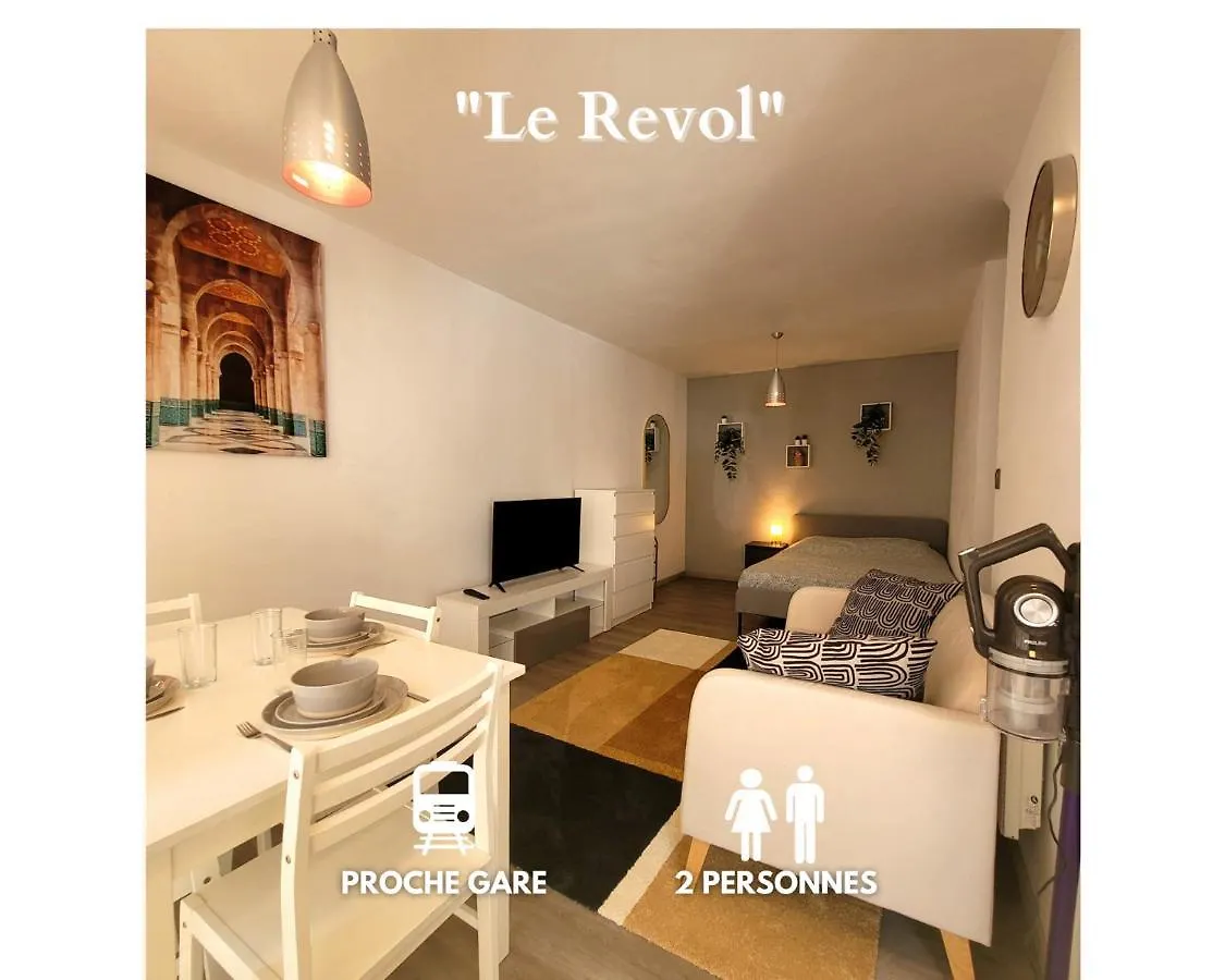 Le Revol location